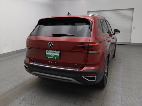 Used 2022 Volkswagen Taos SE AWD/4WD image 6