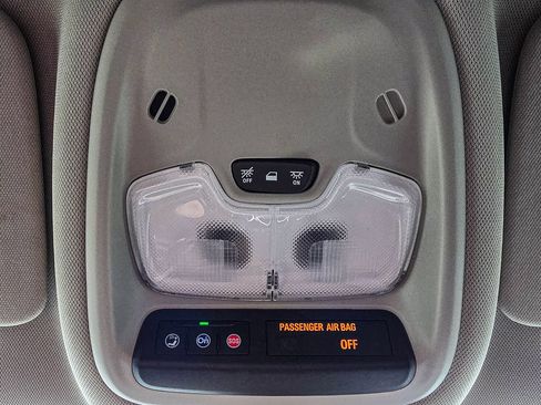 Certified 2025 Buick Encore GX Preferred AWD/4WD image 28