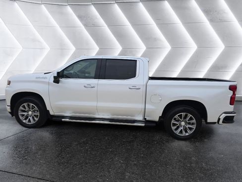 Used 2022 Chevrolet Silverado 1500 High Country w/ Technology Package image 8