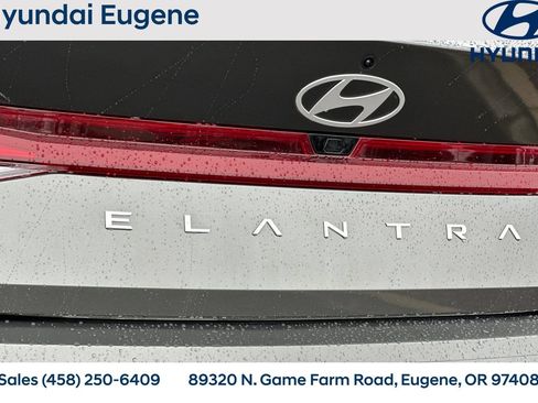 Used 2024 Hyundai Elantra SEL FWD image 35