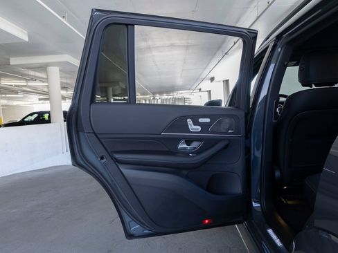 Certified 2026 Mercedes-Benz GLS 450 4MATIC image 19