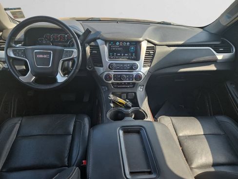 Used 2019 GMC Yukon XL SLT image 10