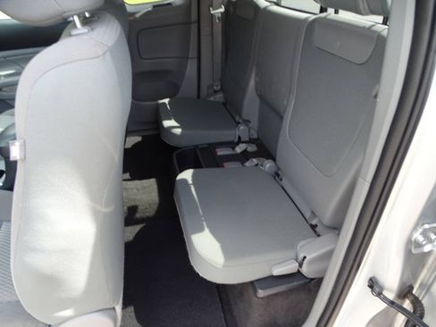 Used 2012 Toyota Tacoma 4x4 Access Cab SR5 image 27