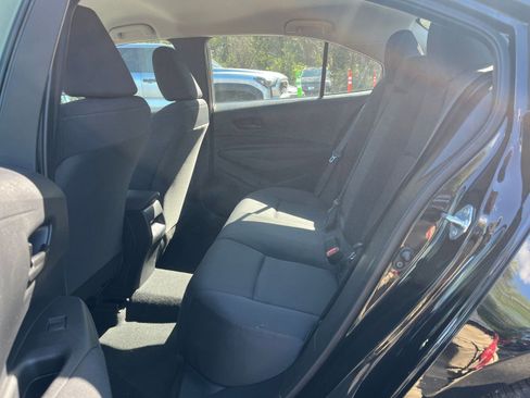 Used 2025 Toyota Corolla LE image 23