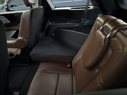 Used 2024 Lincoln Aviator Reserve w/ Equipment Group 201A image 7