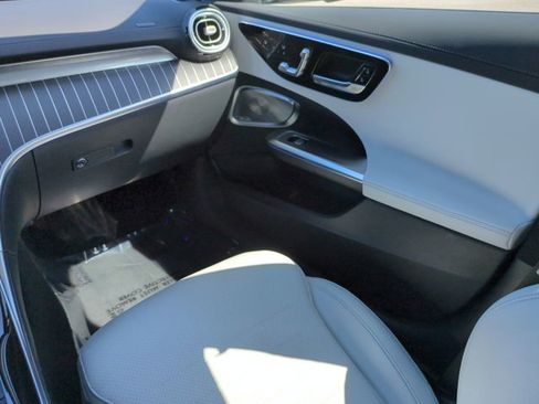 Used 2025 Mercedes-Benz C 300 Sedan image 16