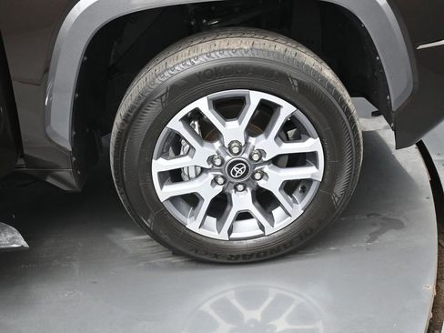Used 2025 Toyota Tundra 1794 Edition AWD/4WD image 38