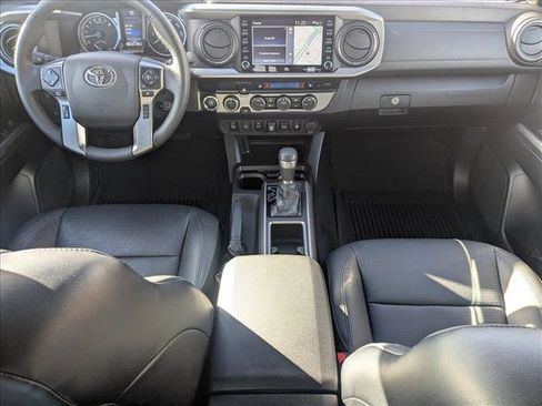 Used 2022 Toyota Tacoma Limited image 16