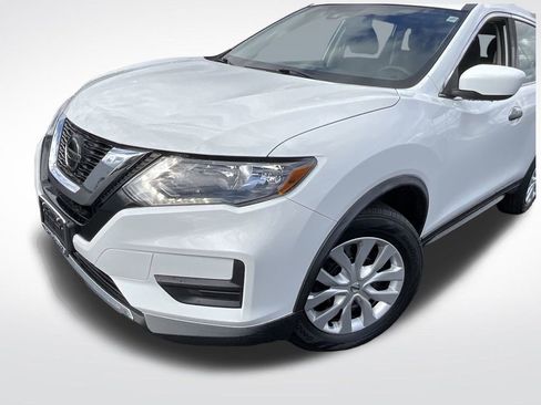 Certified 2020 Nissan Rogue S image 12