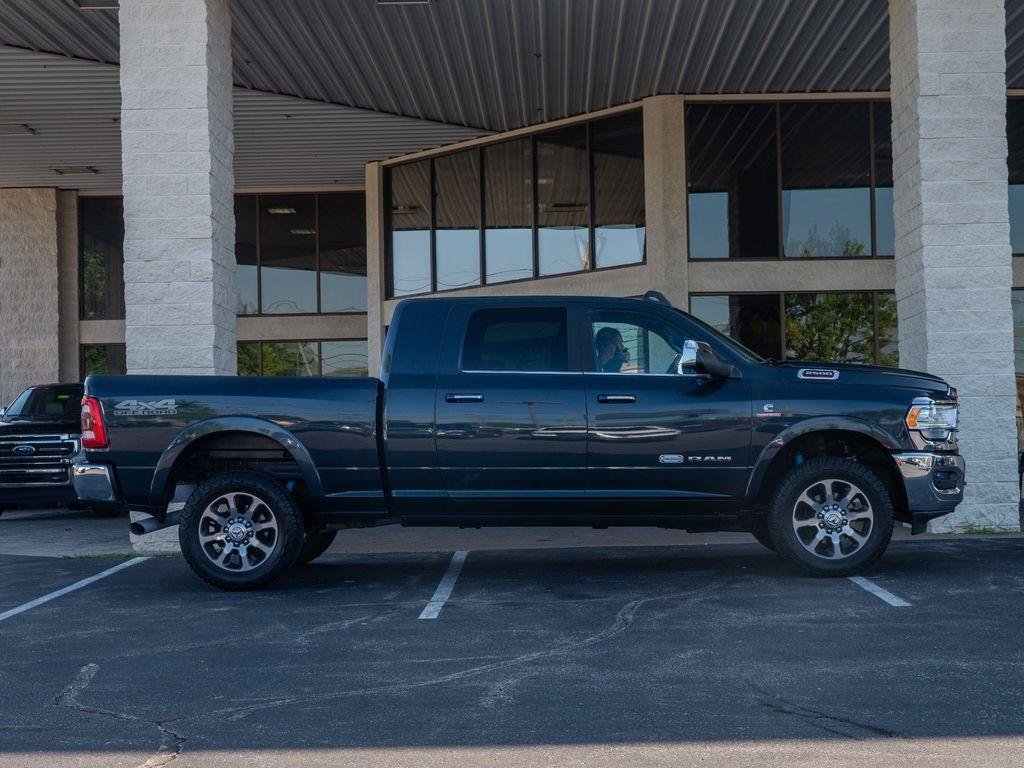 Used 2019 RAM 2500 Limited AWD/4WD image 2