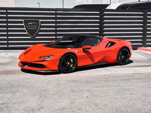 Used 2025 Ferrari SF90 Spider AWD/4WD image 6