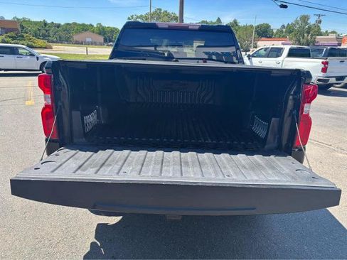 Used 2020 Chevrolet Silverado 1500 LT Trail Boss AWD/4WD image 9