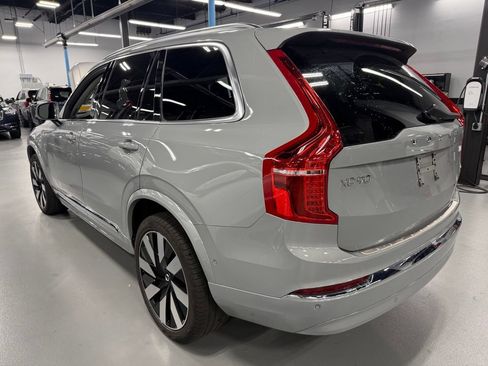 Used 2024 Volvo XC90 T8 Plus w/ Protection Package Premier AWD/4WD image 2