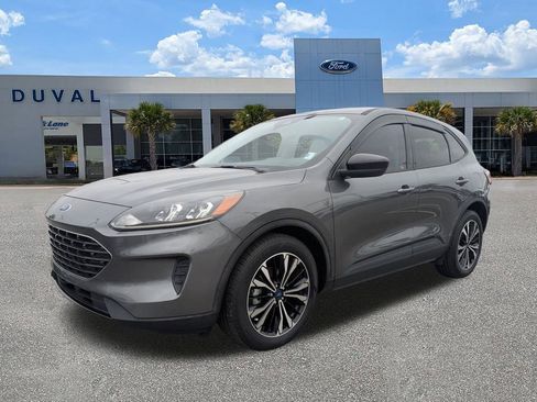 Used 2021 Ford Escape SE w/ SE Sport Appearance Package image 8