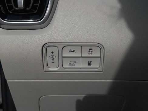 Certified 2022 Kia Sorento SX Prestige w/ Panoramic Sunroof Package image 24