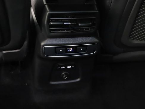 Certified 2024 Audi Q4 e-tron Prestige AWD/4WD image 22