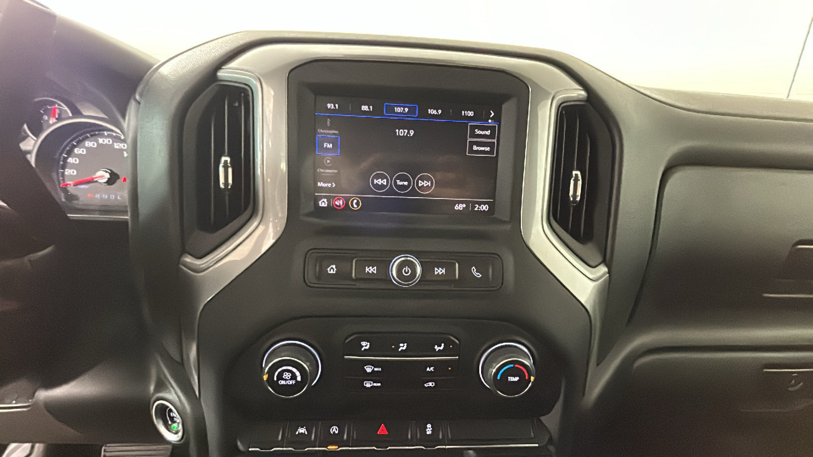 Used 2022 Chevrolet Silverado 1500 W/T w/ WT Value Package AWD/4WD image 27