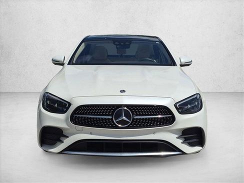 Used 2021 Mercedes-Benz E 350 Sedan image 2