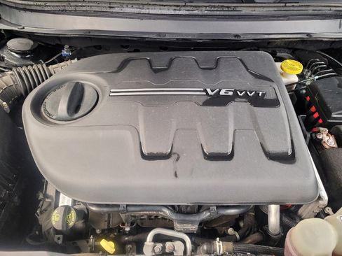 Used 2020 Jeep Cherokee Limited image 30