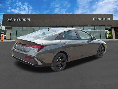 New 2026 Hyundai Elantra Sport FWD image 6