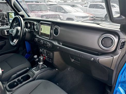 Used 2022 Jeep Wrangler Unlimited Rubicon 4xe w/ Cold Weather Group image 34