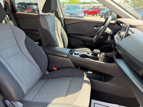 Used 2021 Nissan Rogue SV AWD/4WD image 20