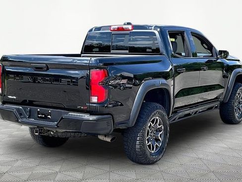 Used 2024 Chevrolet Colorado ZR2 AWD/4WD image 5