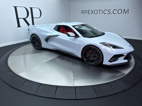 Used 2022 Chevrolet Corvette Stingray Preferred Conv w/ Z51 Performance Package RWD image 15