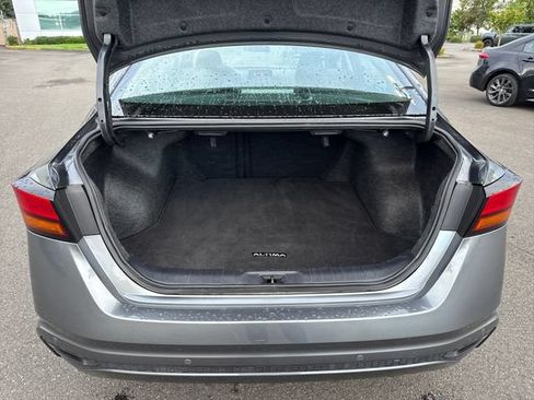 Used 2025 Nissan Altima 2.5 SV FWD image 21