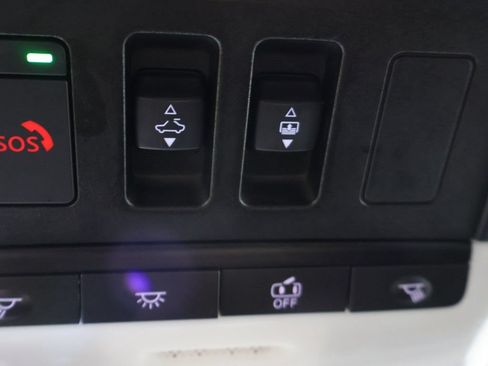 Used 2023 Nissan Rogue SL FWD image 49