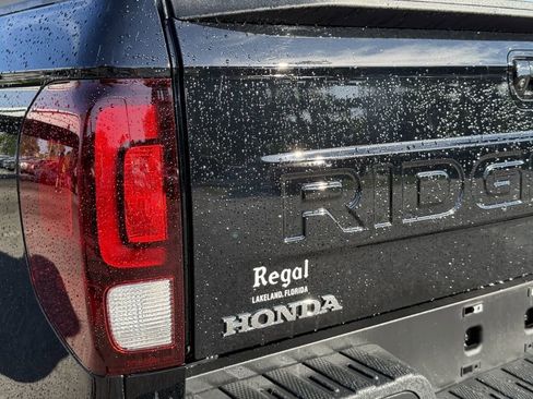 Used 2024 Honda Ridgeline RTL image 11