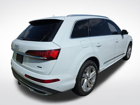 Used 2023 Audi Q7 3.0T Premium Plus w/ Premium Plus Package AWD/4WD image 5