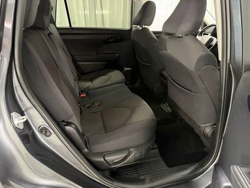 Used 2020 Toyota Highlander LE image 8