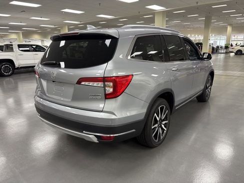 Used 2022 Honda Pilot Touring image 7
