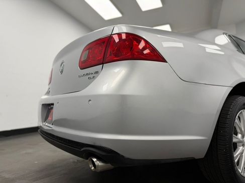 Used 2011 Buick Lucerne CXL w/ Driver Confidence Package FWD image 19