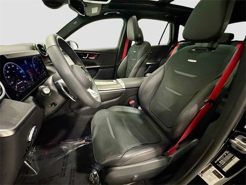 Used 2025 Mercedes-Benz GLC 43 AMG 4MATIC image 21