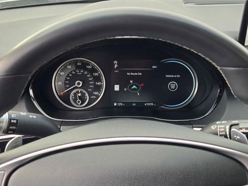 Used 2025 Genesis GV70 2.5T image 43