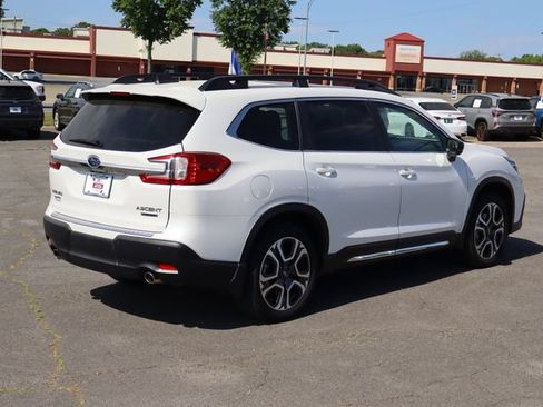 Used 2025 Subaru Ascent Limited w/ Popular Package #1 AWD/4WD image 8