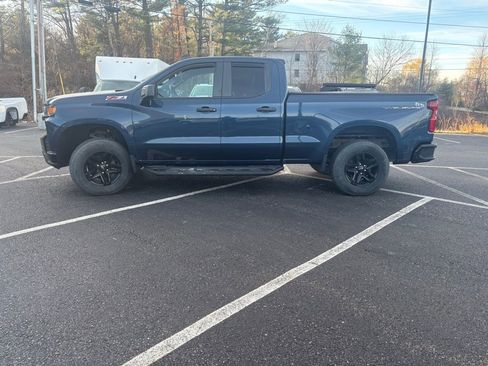 Used 2020 Chevrolet Silverado 1500 Custom Trail Boss w/ Custom Convenience Package image 2