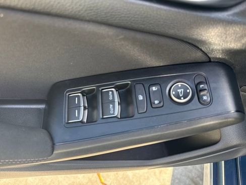 Used 2025 Honda Civic Sport image 15