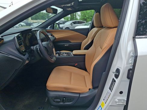 Used 2024 Lexus RX 350 Premium w/ Accessory Package (Z1) AWD/4WD image 23