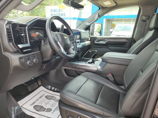 Used 2024 Chevrolet Silverado 2500 LTZ w/ LTZ Plus Package AWD/4WD image 14