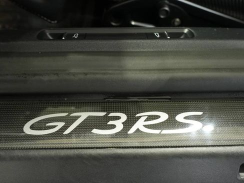 Certified 2019 Porsche 911 GT3 RS image 33