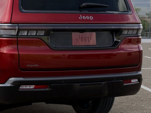 New 2026 Jeep Grand Wagoneer Limited AWD/4WD image 13
