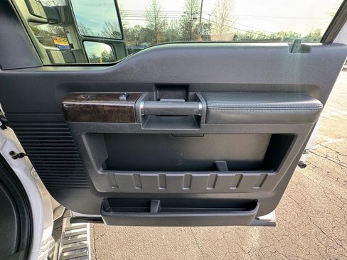 Used 2013 Ford F350 Platinum image 23