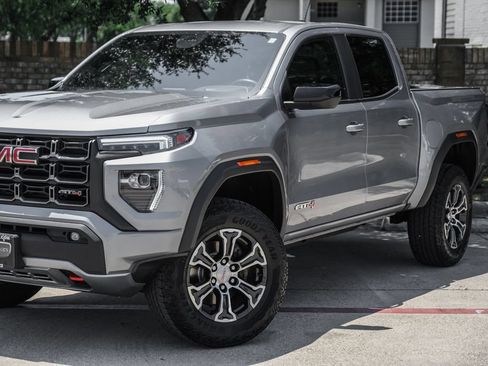 Used 2023 GMC Canyon AT4 w/ Canyon Safety Plus Package AWD/4WD image 13