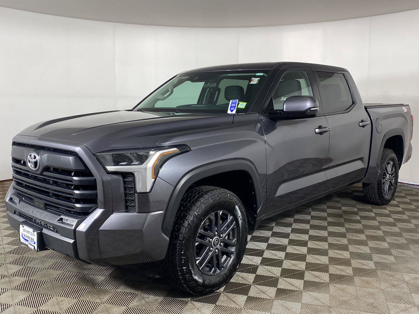 Used 2024 Toyota Tundra SR5 w/ SR5 Convenience Package AWD/4WD image 2