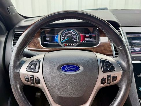 Used 2014 Ford Taurus Limited w/ Equipment Group 301A FWD image 18