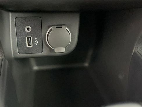 New 2025 Nissan Kicks Play S image 19