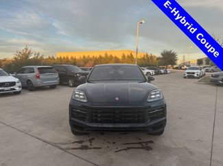 Used 2024 Porsche Cayenne Coupe video 2